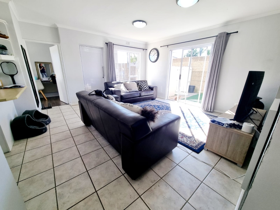 3 Bedroom Property for Sale in Sonstraal Heights Western Cape